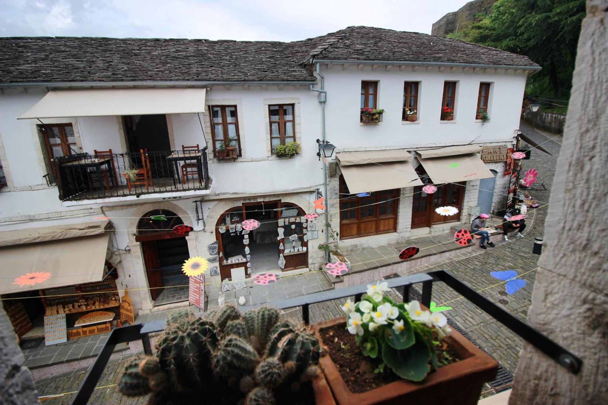 Grey Stone Hotel Gjirokastër Exterior foto